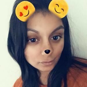 Meet your Posher, Elena